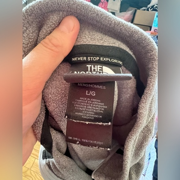 The North Face - Men’s - 1/4 Quarter Zip - Fleece - Lightweight Pullover - Picture 2 of 3